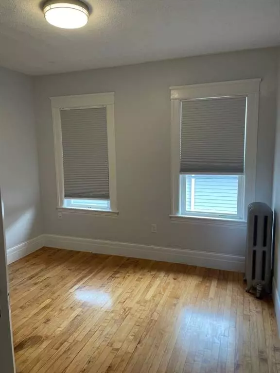 7 Wyman St, Worcester, MA 01610