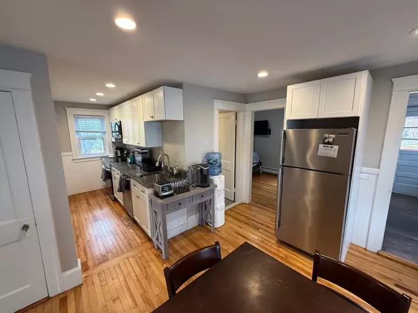 39 Phillips Ave, Shrewsbury, MA 01545