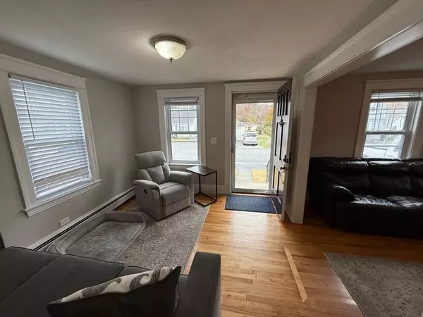 39 Phillips Ave, Shrewsbury, MA 01545