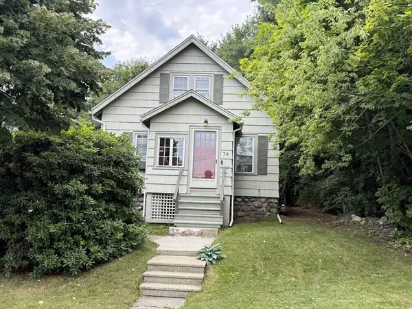74 Wilkinson St, Worcester, MA 01606