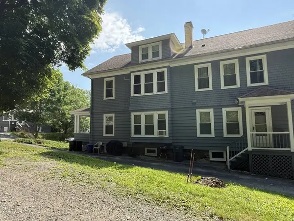 33 Barnes Ave, Worcester, MA 01605