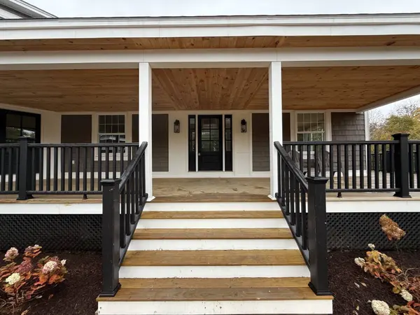 40 Brooks Pond Rd, Spencer, MA 01562