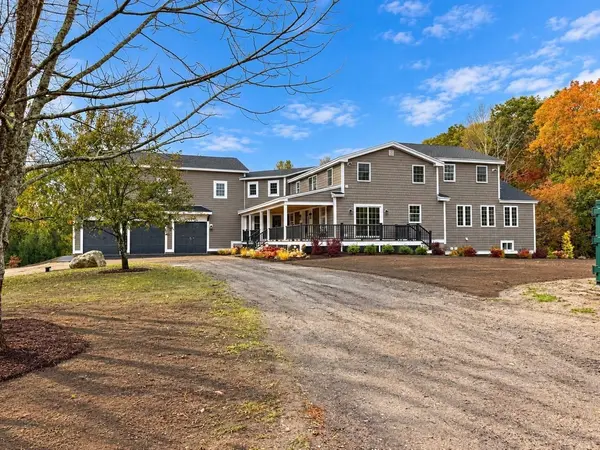 40 Brooks Pond Rd