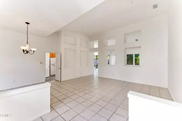 408 Grande ST, Oxnard, CA 93036