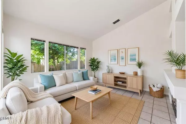 408 Grande ST, Oxnard, CA 93036