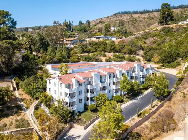 2913 Antonio DR #307, Camarillo, CA 93010