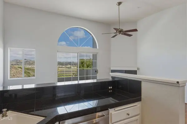 2913 Antonio DR #307, Camarillo, CA 93010