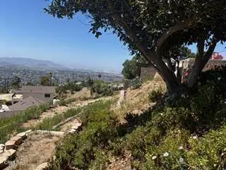 931 W Highland DR, Camarillo, CA 93010