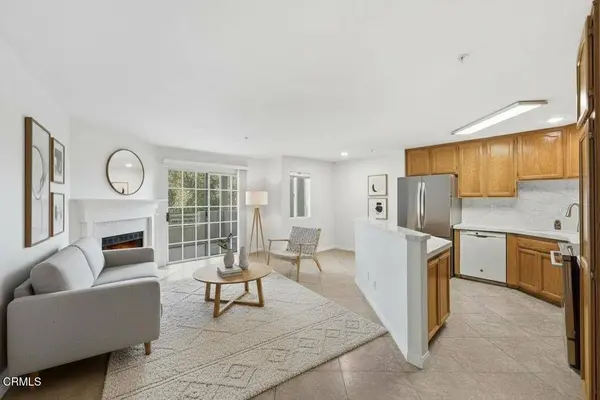 2713 Antonio DR #109, Camarillo, CA 93010