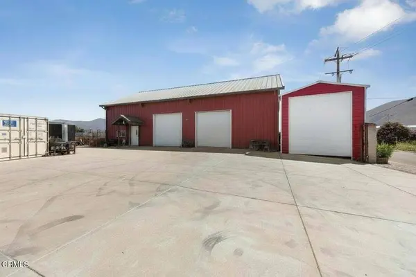 907 Mission Rock RD, Santa Paula, CA 93060
