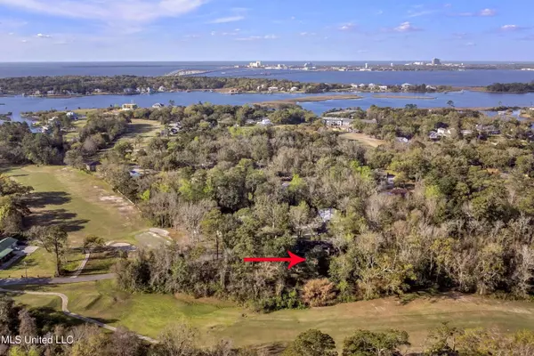 13500 Pine Road, Ocean Springs, MS 39564