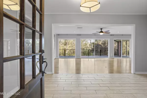 13500 Pine Road, Ocean Springs, MS 39564