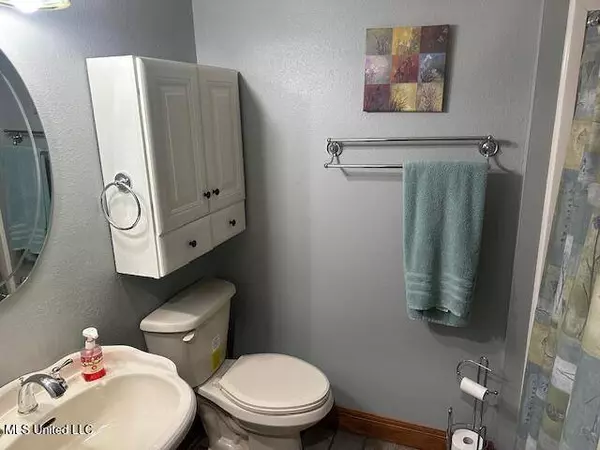 4111 Ingalls Avenue, Pascagoula, MS 39581