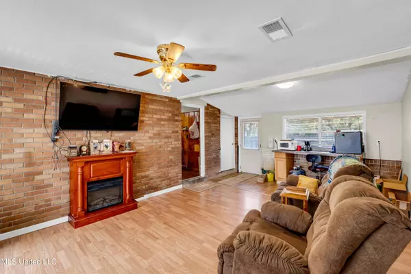 1419 Georgia Place, Gulfport, MS 39507