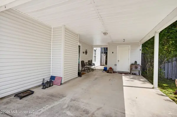 4576 Laurelwood Drive, D'iberville, MS 39540