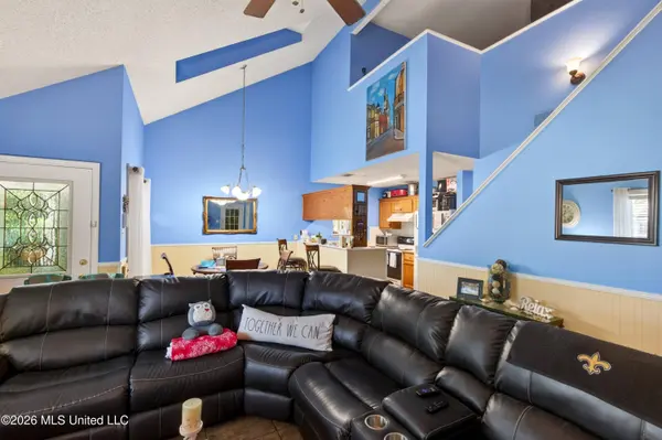 4576 Laurelwood Drive, D'iberville, MS 39540