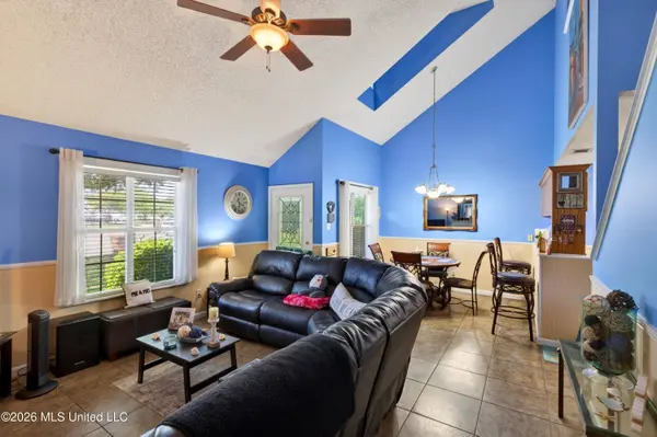 4576 Laurelwood Drive, D'iberville, MS 39540