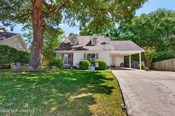 4576 Laurelwood Drive, D'iberville, MS 39540