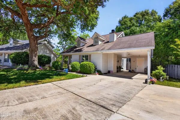4576 Laurelwood Drive, D'iberville, MS 39540