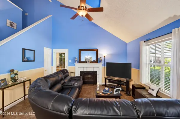 4576 Laurelwood Drive, D'iberville, MS 39540