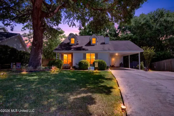 4576 Laurelwood Drive, D'iberville, MS 39540