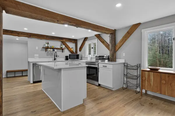 28 Turner Hill RD, Antrim, NH 03440