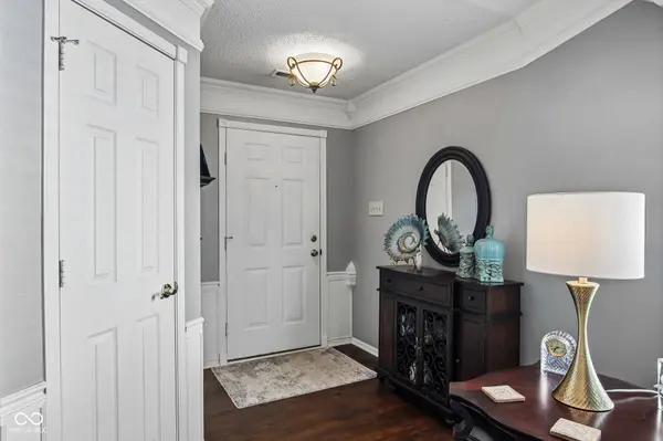 8822 Limberlost CT, Camby, IN 46113