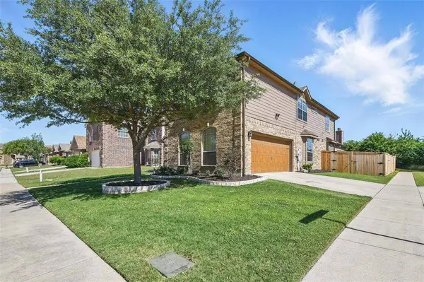 6332 Eagles Rest Drive, Fort Worth, TX 76179