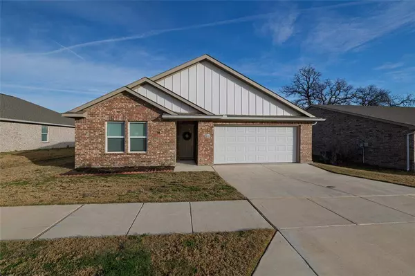 953 Ben Drive, Springtown, TX 76082