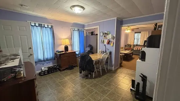 66 Hargraves St, Fall River, MA 02723