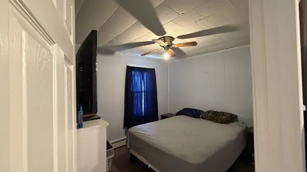 66 Hargraves St, Fall River, MA 02723