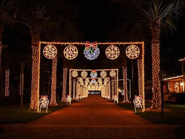 Best Places to See Christmas Lights in SWFL
