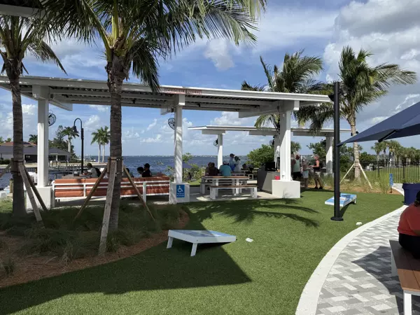 Slip Away- Cape Coral’s First Food Truck Park & Marina