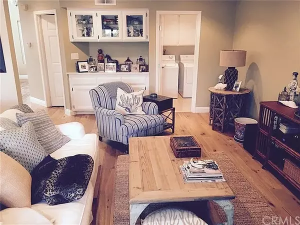 Irvine, CA 92614,16 Goldstone #19