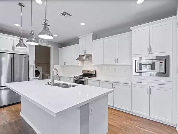 Irvine, CA 92618,315 Trailblaze