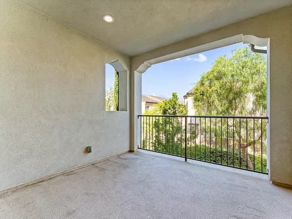 Irvine, CA 92618,315 Trailblaze