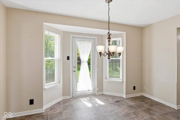 7253 Ponderosa Pines PL, Indianapolis, IN 46239