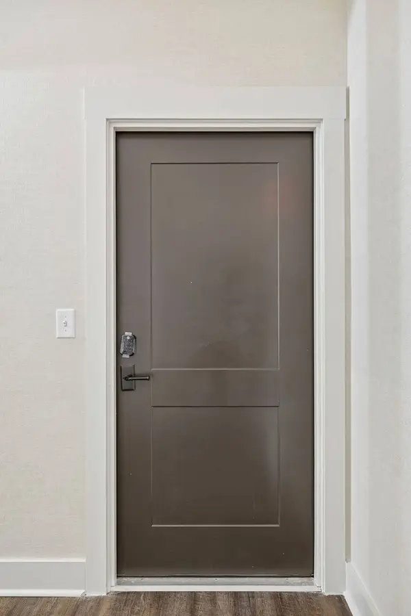 118 N Main St #C, Ashland City, TN 37015