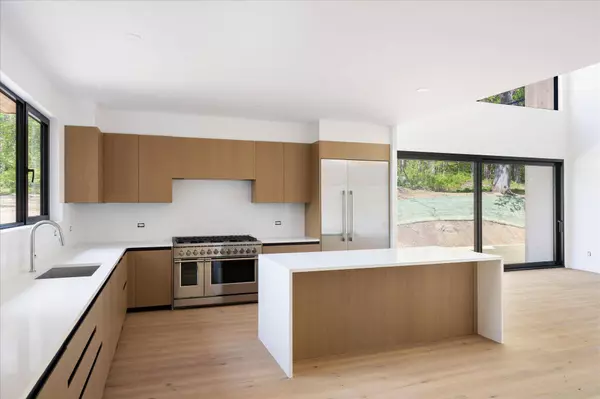 28 McLain ST, Bedford Corners, NY 10549