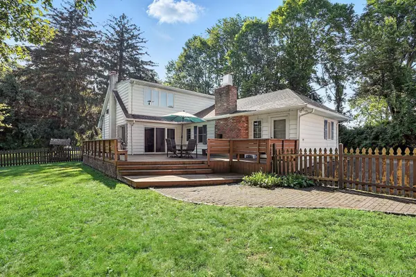 28 Moseman AVE, Katonah, NY 10536