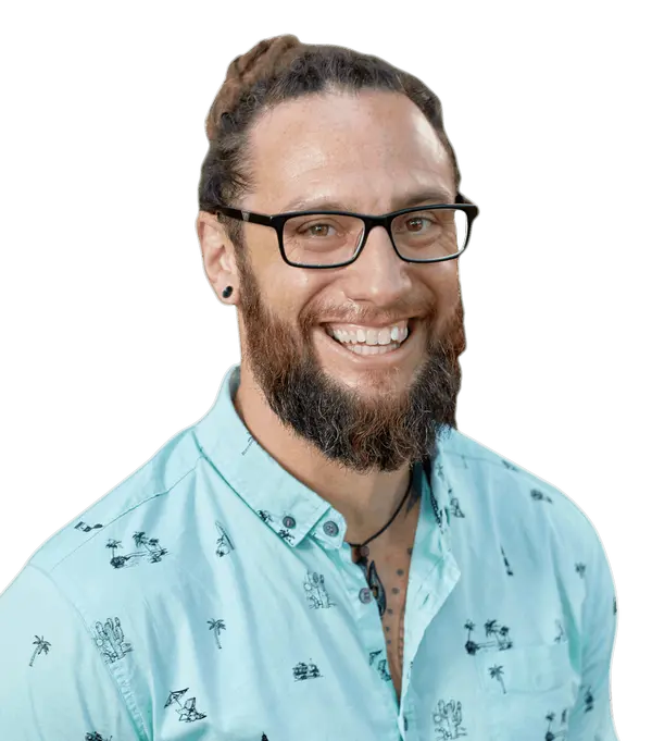 Noah Inhofer - Headshot (Transparent)