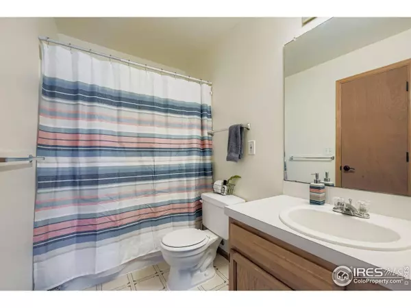 2554 W 44th St, Loveland, CO 80538