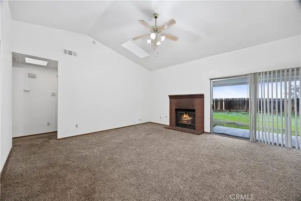 1644 W Date Ave, Porterville, CA 93257