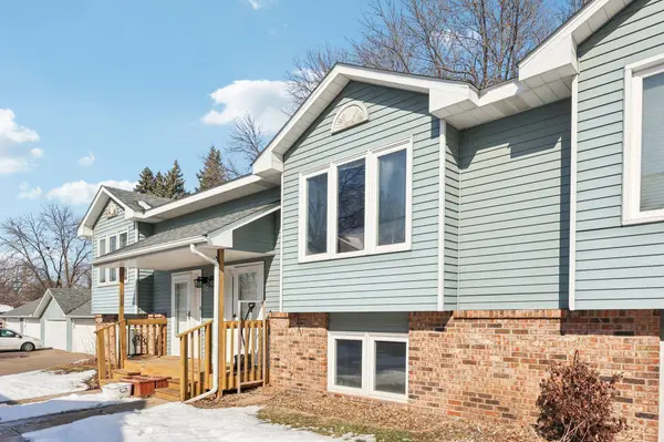 3282 Edgerton ST, Saint Paul, MN 55127