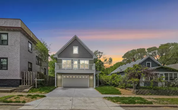 729 Burr Street North, Saint Paul, MN 55130