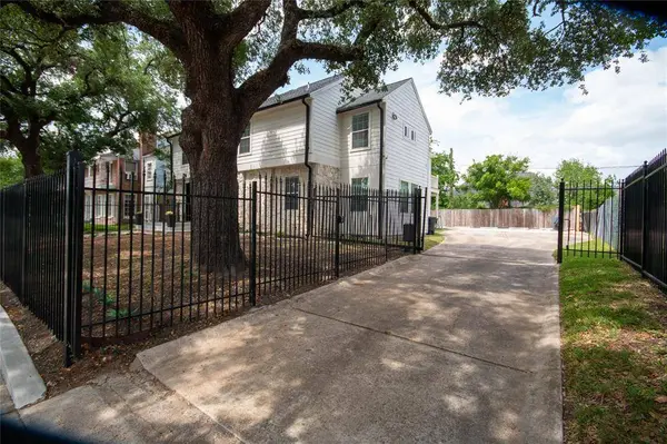 2817 Southmore BLVD, Houston, TX 77004