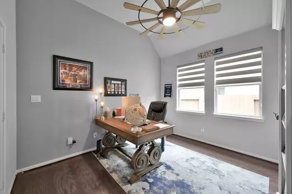 271 Little Dog DR, Montgomery, TX 77356