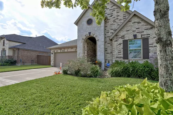 271 Little Dog DR, Montgomery, TX 77356