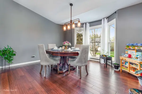 2011 Oak Tree TRL, Lake Villa, IL 60046