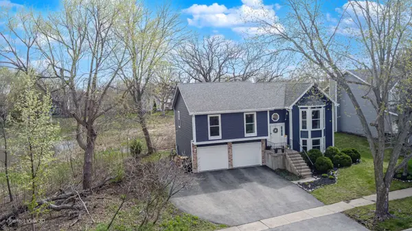 2011 Oak Tree TRL, Lake Villa, IL 60046